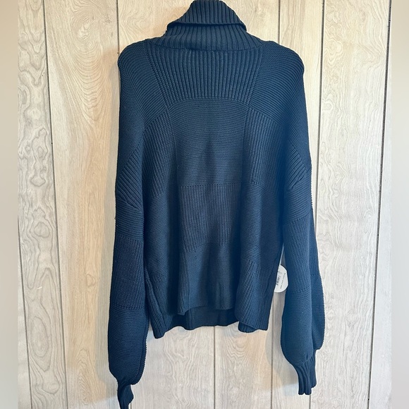 NWT Staud Benny Sweater in Black - Picture 4 of 8